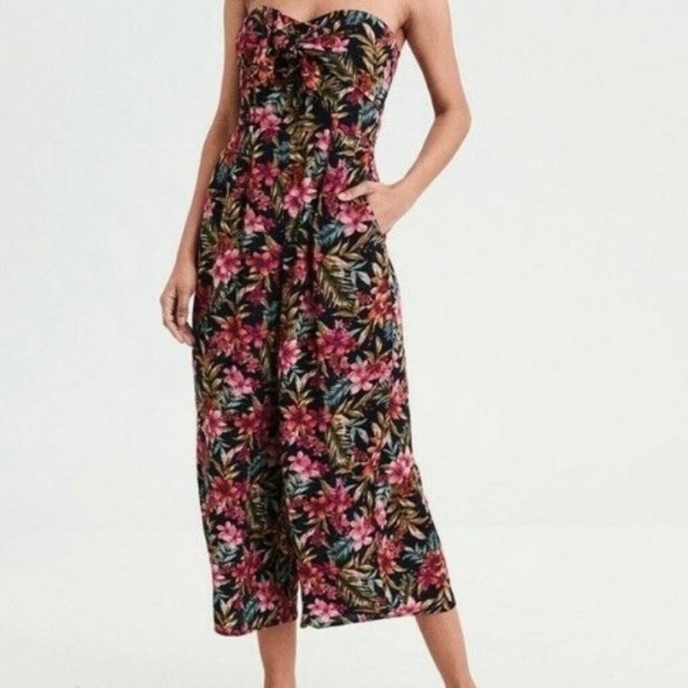 AE floral tie-front wide leg cropped jumpsuit, EUC